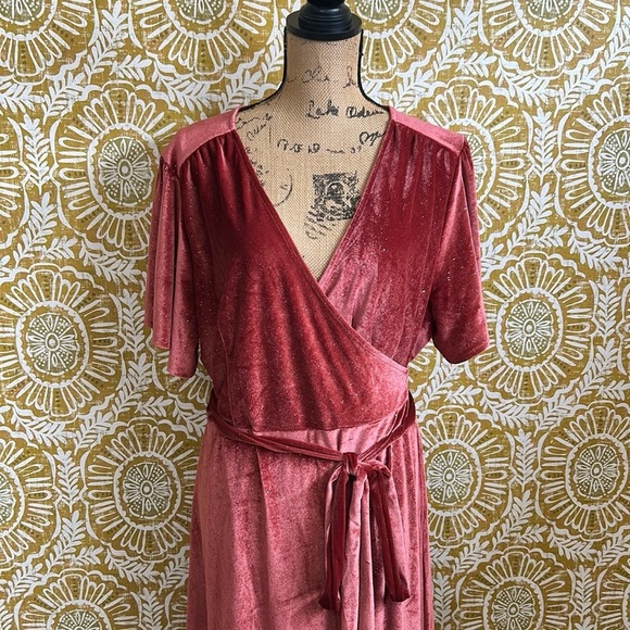 NWT Baltic Born Calvin Sparkle Velvet Wrap Maxi Dress in Dusty Clay size 3XL - Picture 7 of 12